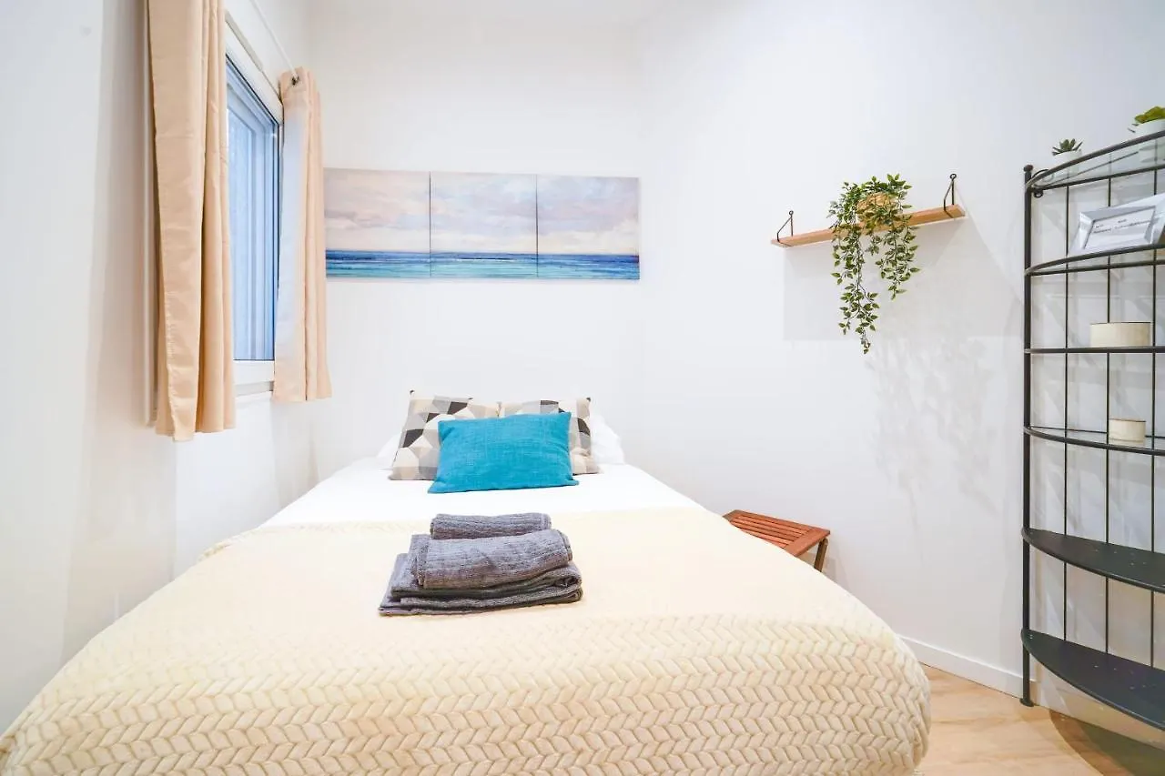 Well Located Studio Fully Renovated In Paris Center Apartment