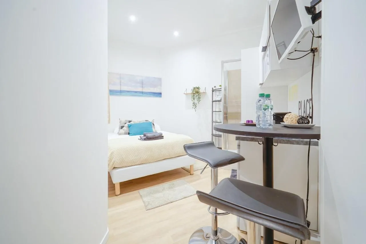 Well Located Studio Fully Renovated In Paris Center Apartment