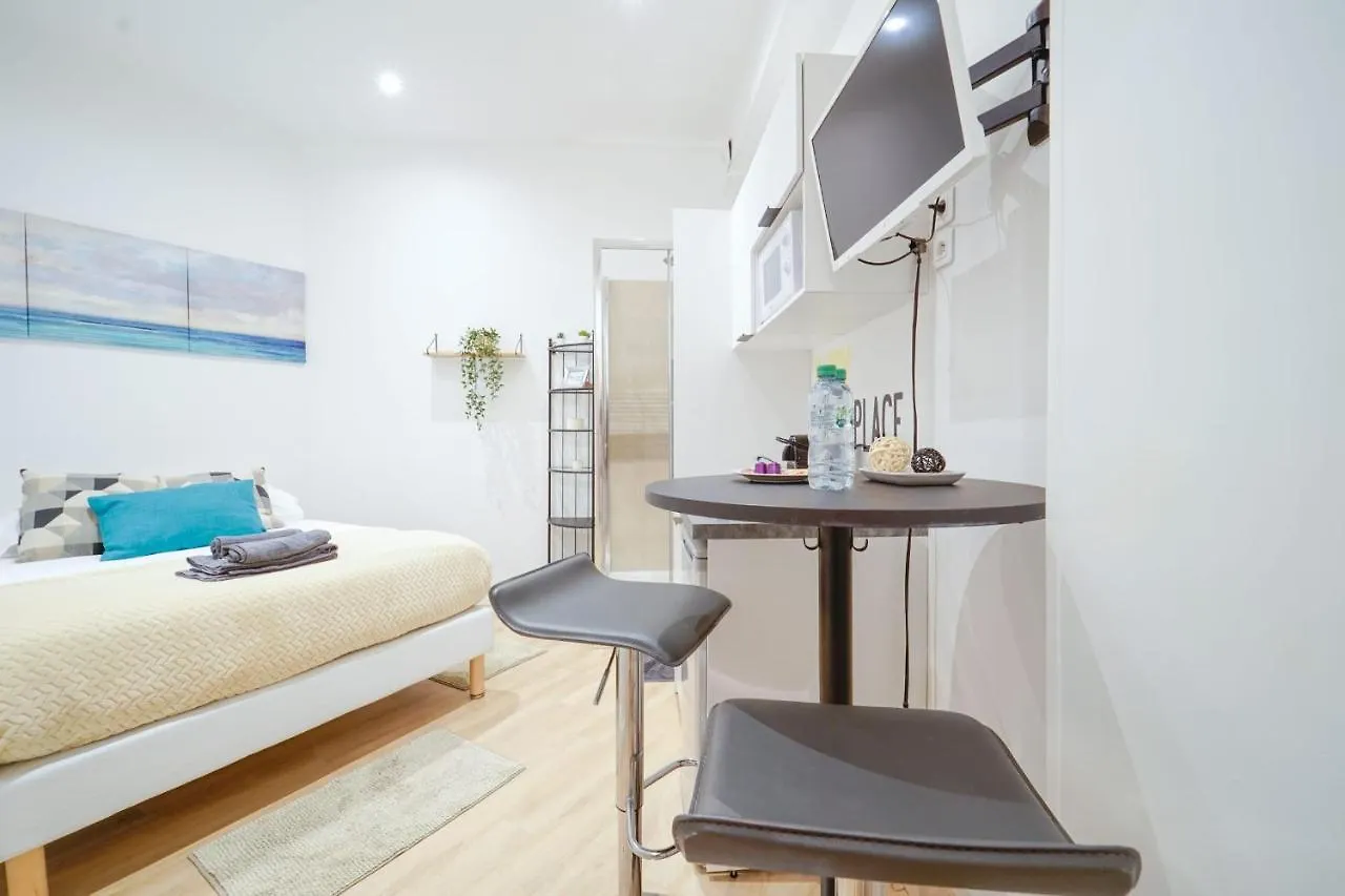 Well Located Studio Fully Renovated In Paris Center Apartment